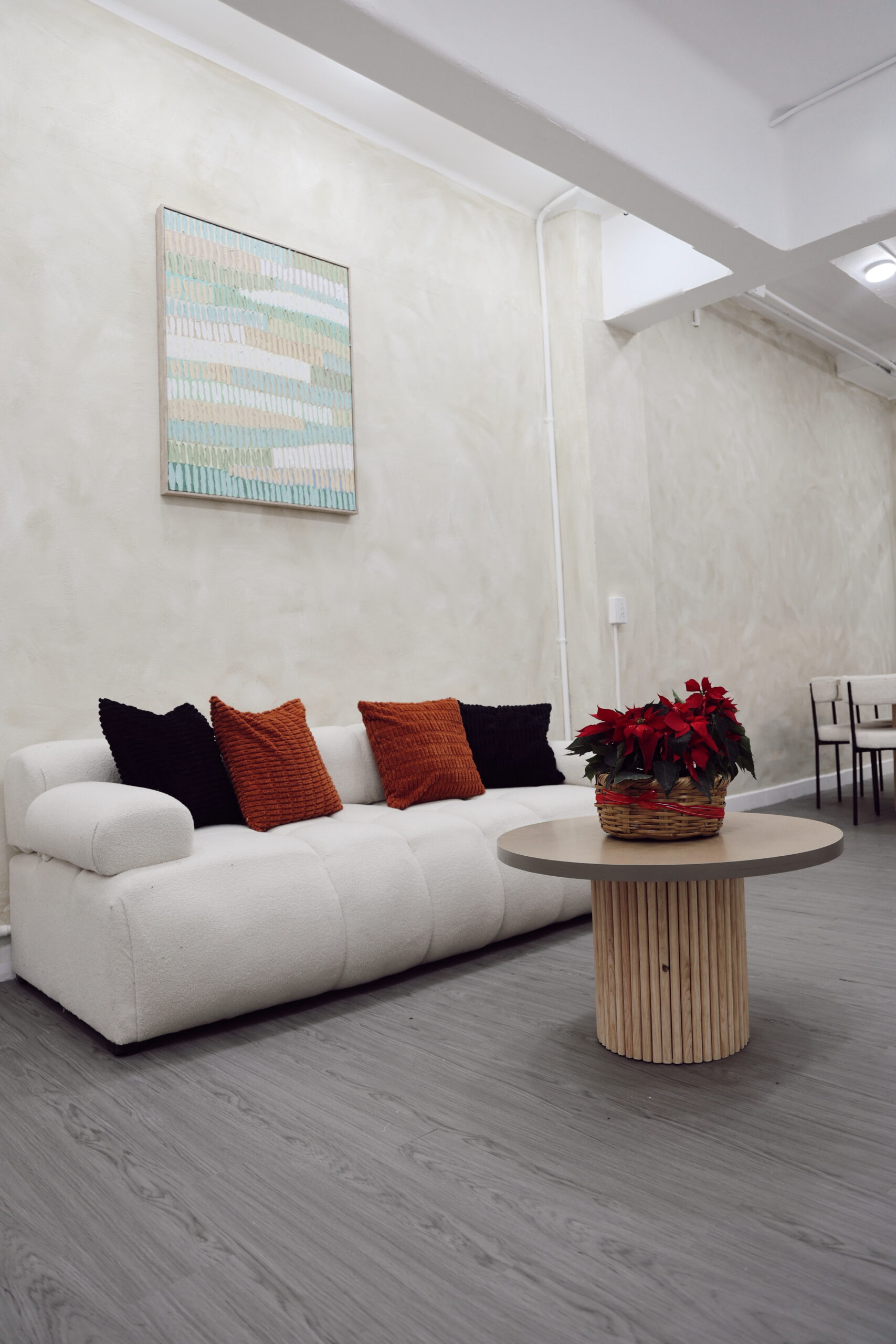 Studio 16 Tezza 3232 scaled